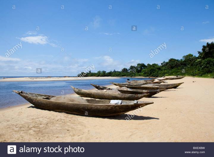 beach-kribi-cameroon-yaounde-africa-BXEXBW