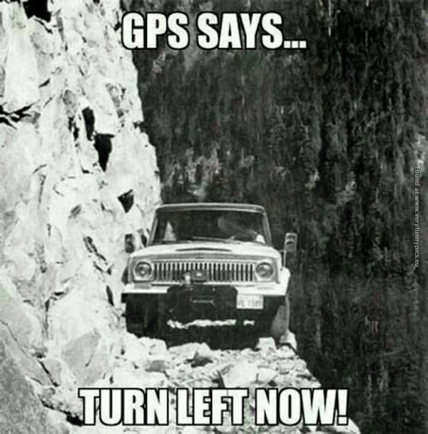 funny-pics-gps-says-turn-left-now